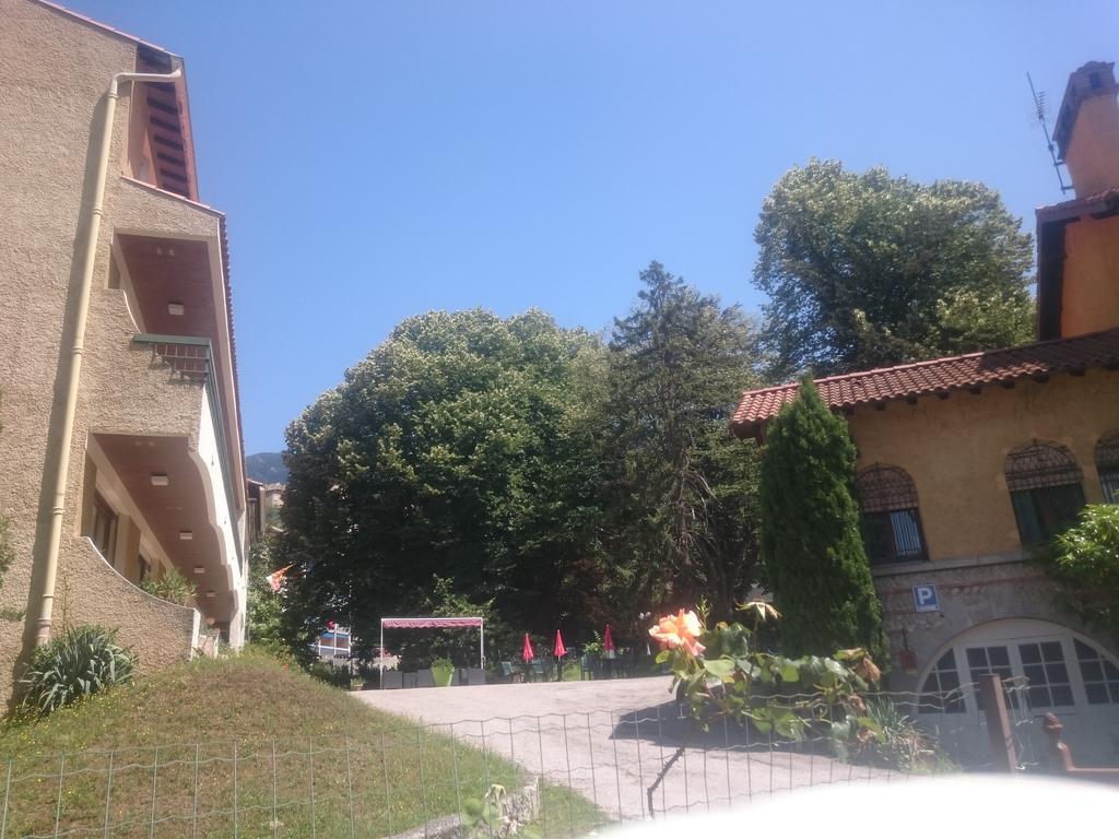 Hotel Le Mas Fleuri Верне-ле-Бен Экстерьер фото