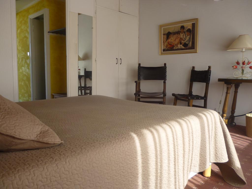 Hotel Le Mas Fleuri Верне-ле-Бен Экстерьер фото